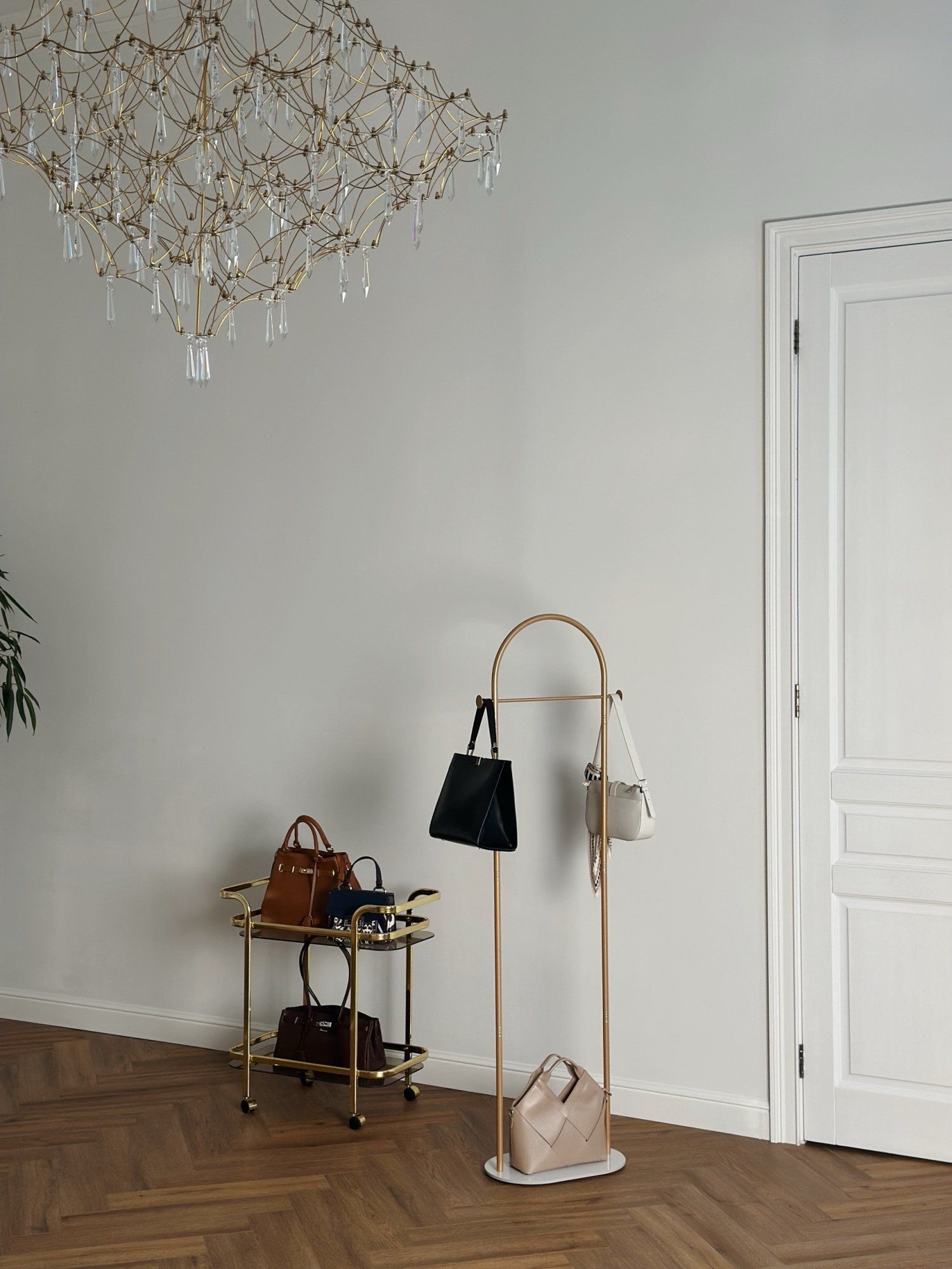 Какие сумки подойдут для работы весной? Какие сумки подойдут для работы весной?